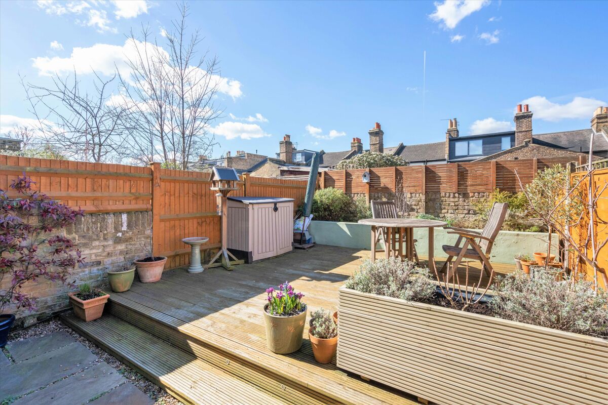 house for sale in Ulverscroft Road, East Dulwich, London, SE22