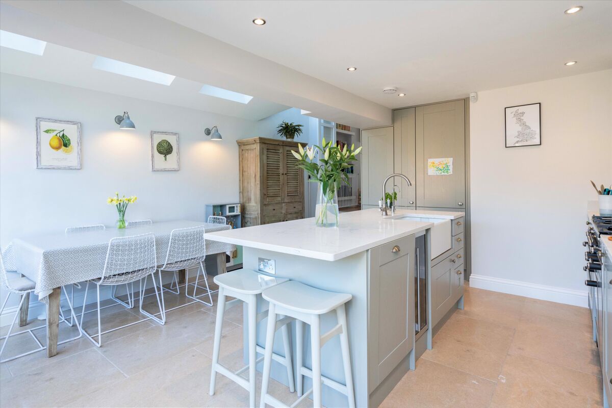 house for sale in Ulverscroft Road, East Dulwich, London, SE22