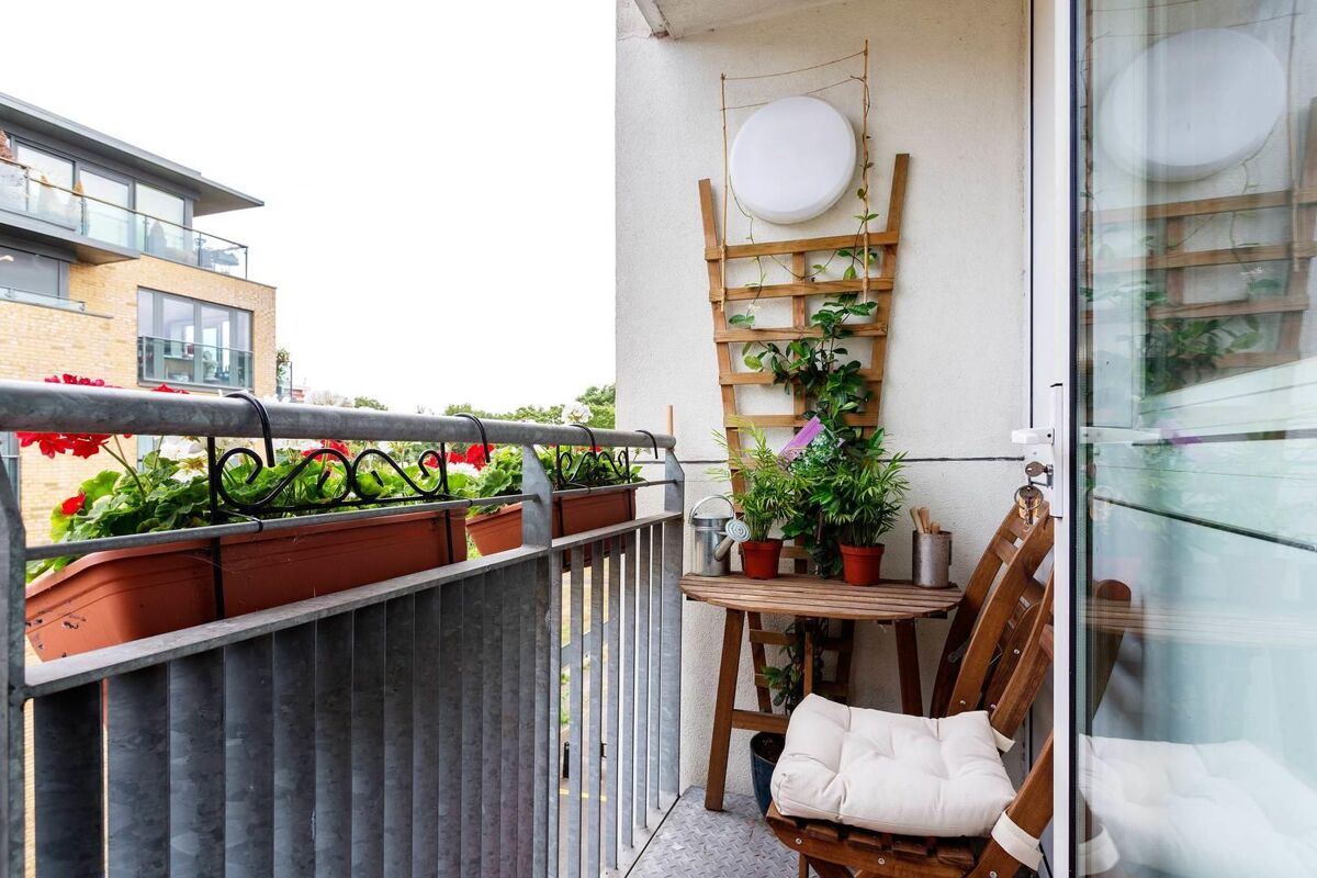 flat to rent in Gifford Street, London, N1 POD012141047 Knight Frank