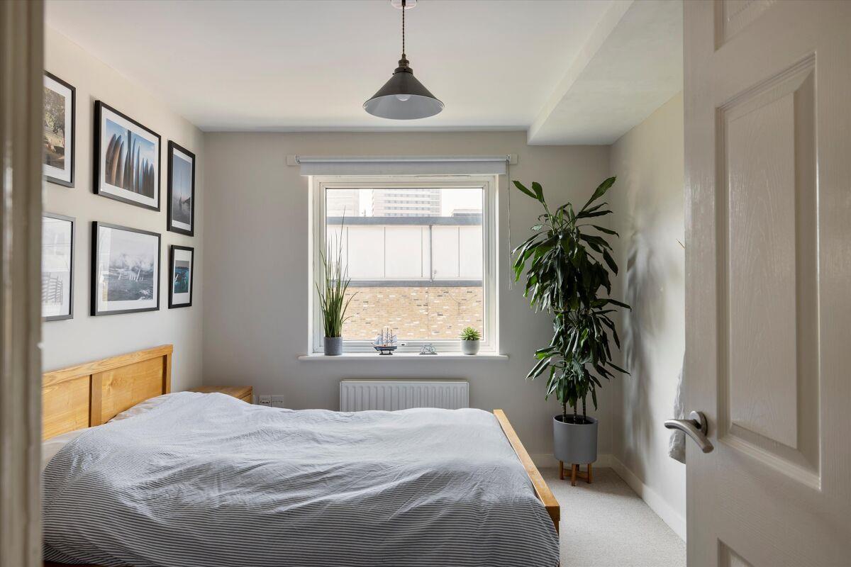 flat to rent in Gifford Street, London, N1 POD012141047 Knight Frank