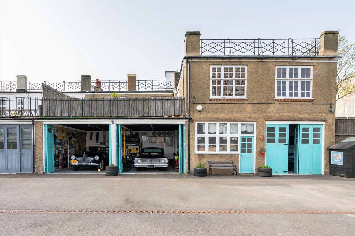 house for sale in Hillside Road, Streatham, London, SW2 POD012151640