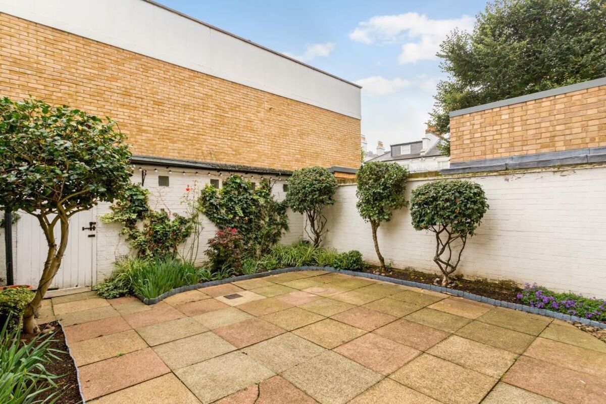 house to rent in Acacia Gardens, St. Johns Wood, London, NW8