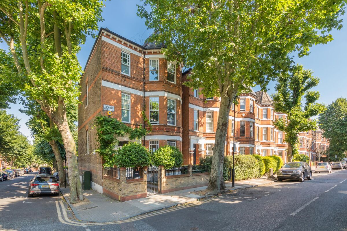 House For Sale In Aberdeen Road London N5 POD012165128 Knight Frank house-for-sale-in-aberdeen-road-london-n5-pod012165128-knight-frank