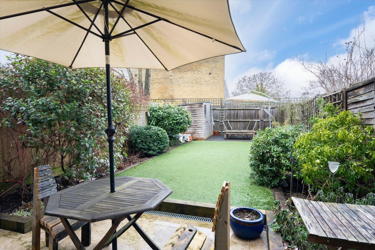 house for sale in Friern Road, East Dulwich London SE22 POD012175453