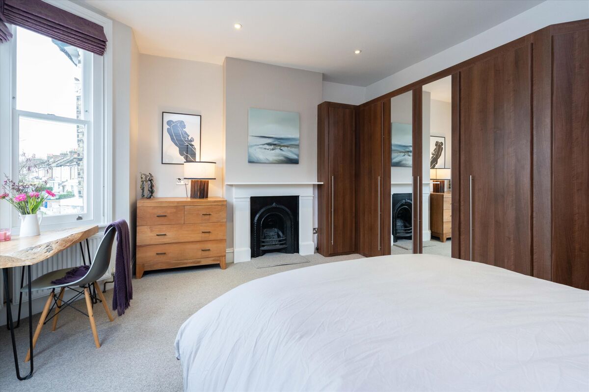 house for sale in Friern Road, East Dulwich London SE22 POD012175453