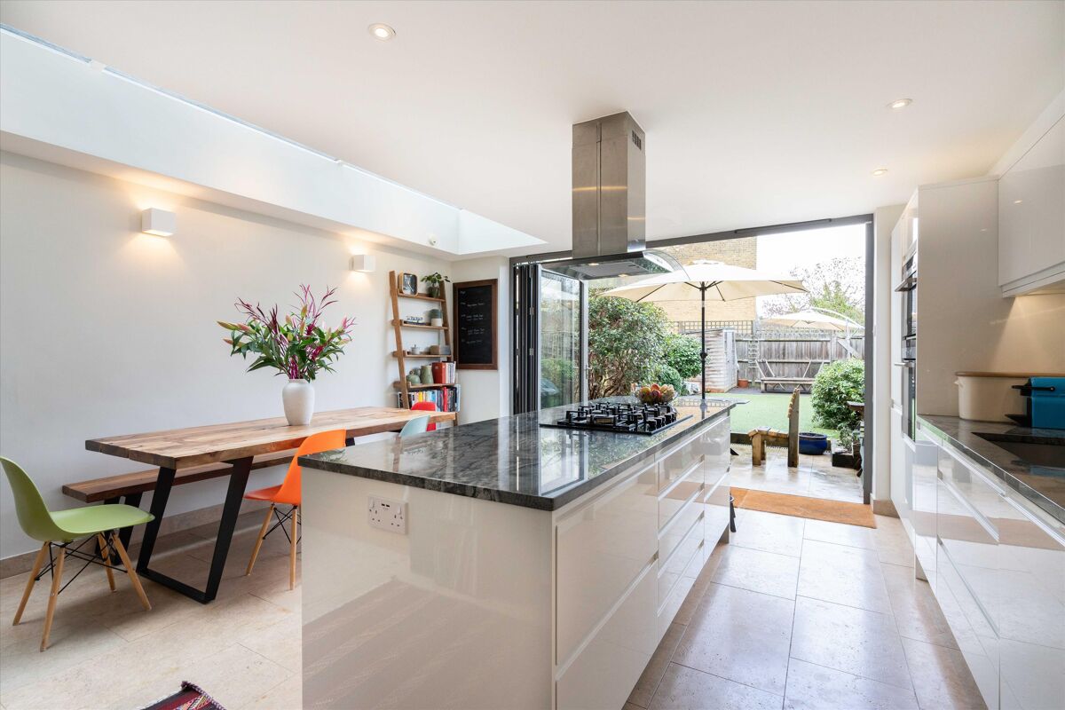 house for sale in Friern Road, East Dulwich London SE22 POD012175453