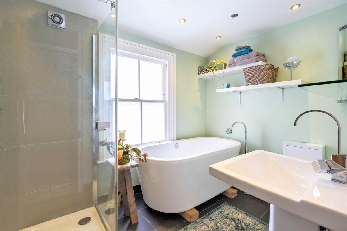 house for sale in Friern Road, East Dulwich London SE22 POD012175453