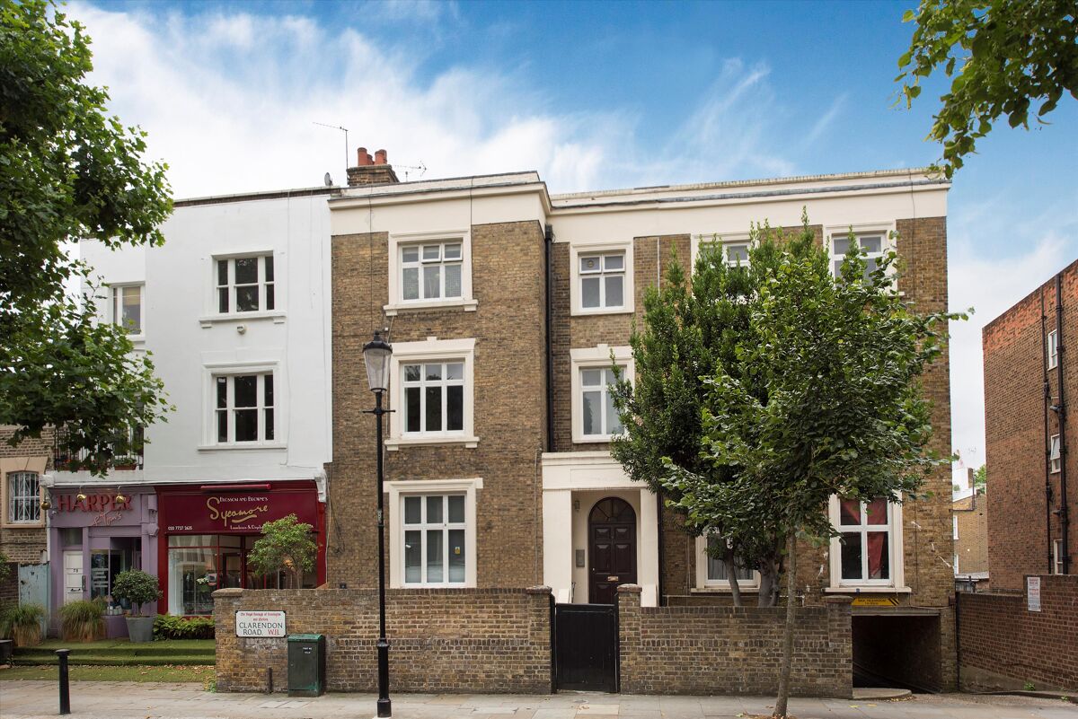 flat for sale in Clarendon Road, Notting Hill, London, W11