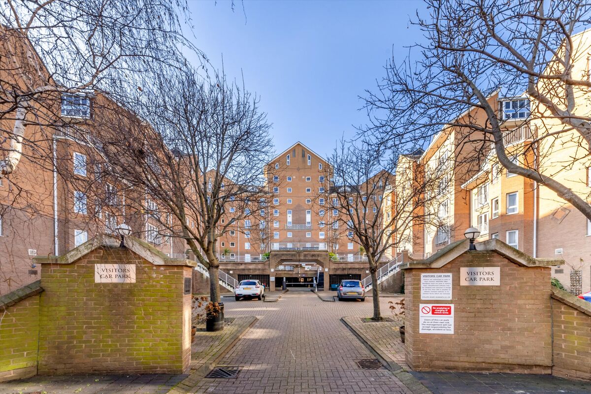 flat for sale in Mercury Court, Homer Drive, Isle Of Dogs, London, E14 POD012179193 Knight Frank