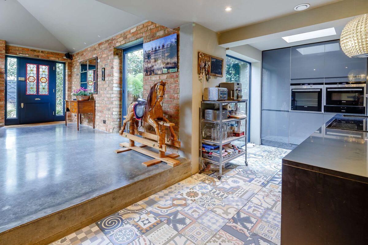 flat for sale in Rickmansworth Road, Chorleywood, Rickmansworth