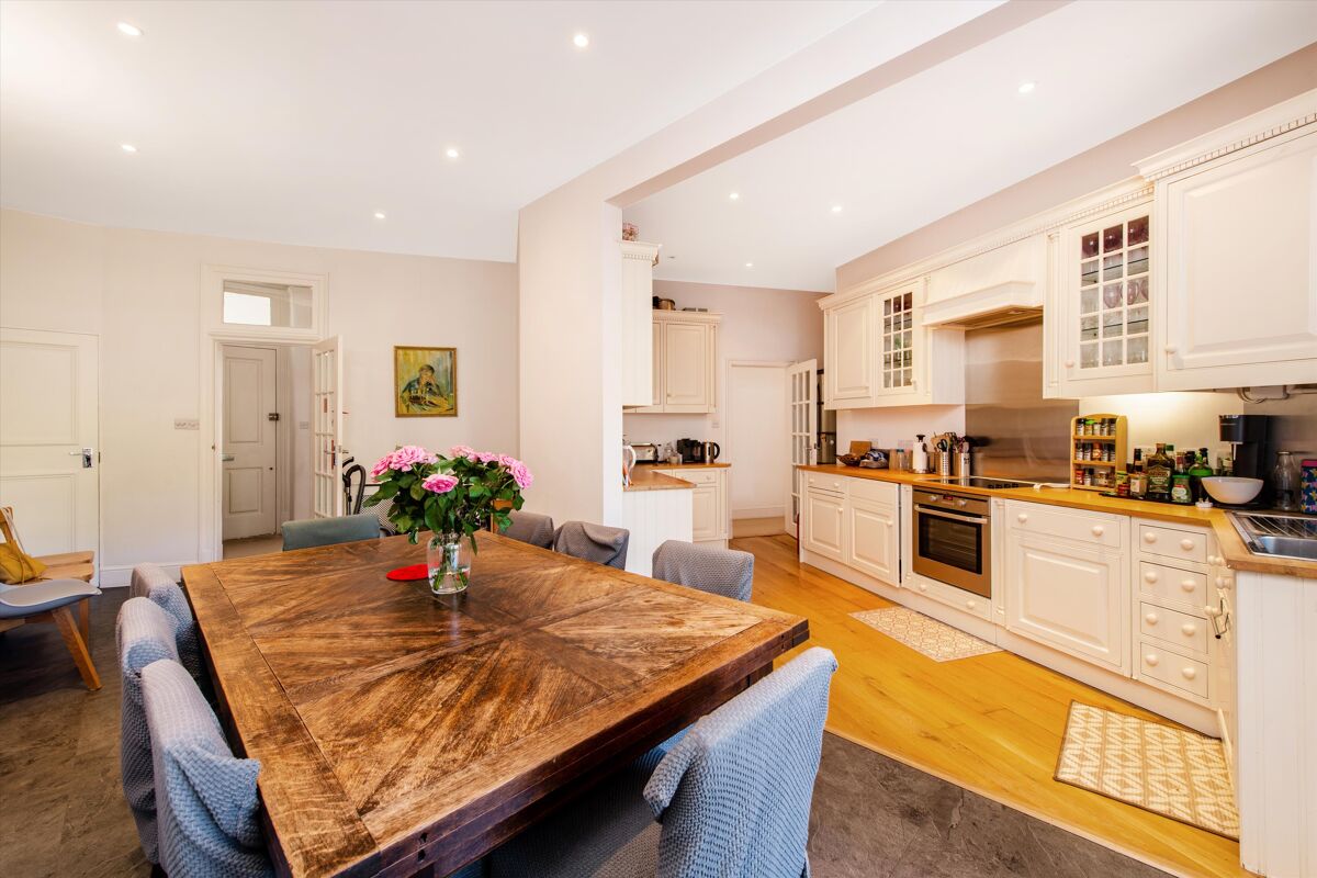 flat for sale in Canfield Gardens, London, NW6 POD012180491 Knight Frank