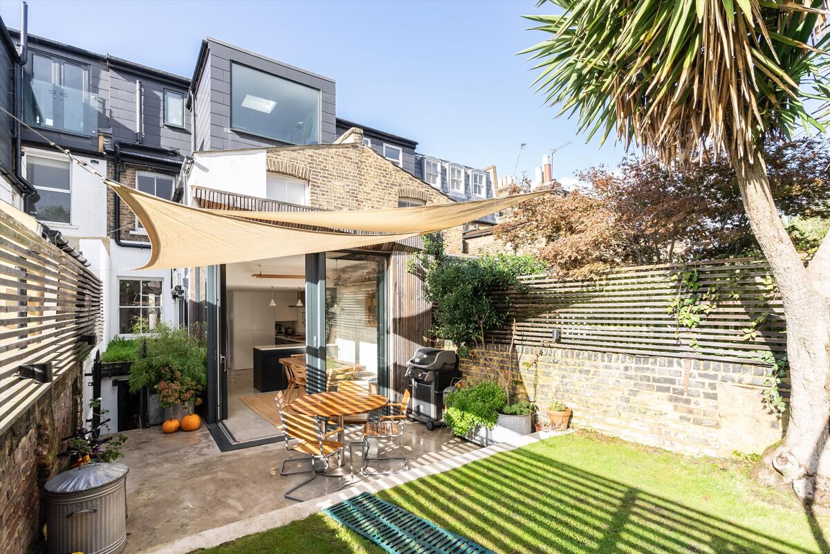 house for sale in Bicknell Road, Herne Hill, London, SE5 POD012182750