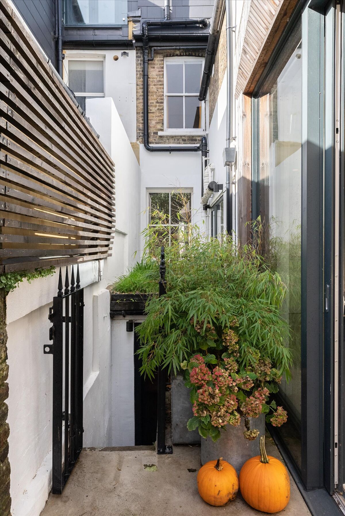 house for sale in Bicknell Road, Herne Hill, London, SE5 POD012182750