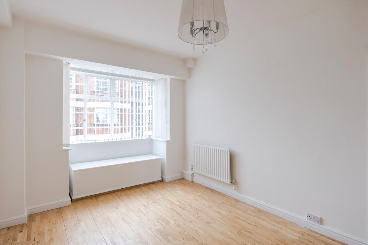 flat to rent in Westbourne Court, Orsett Terrace, London, W2