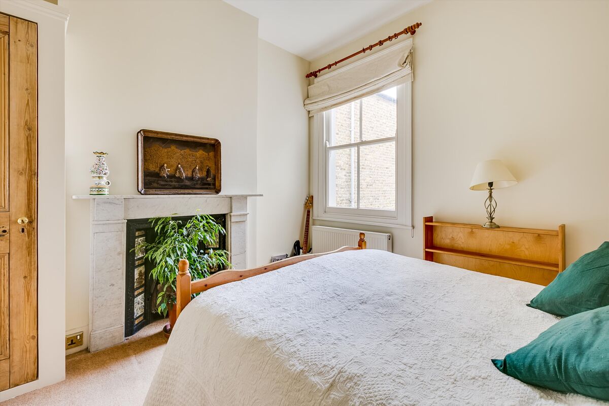 house for sale in Tantallon Road, London, SW12 POD012192745 Knight