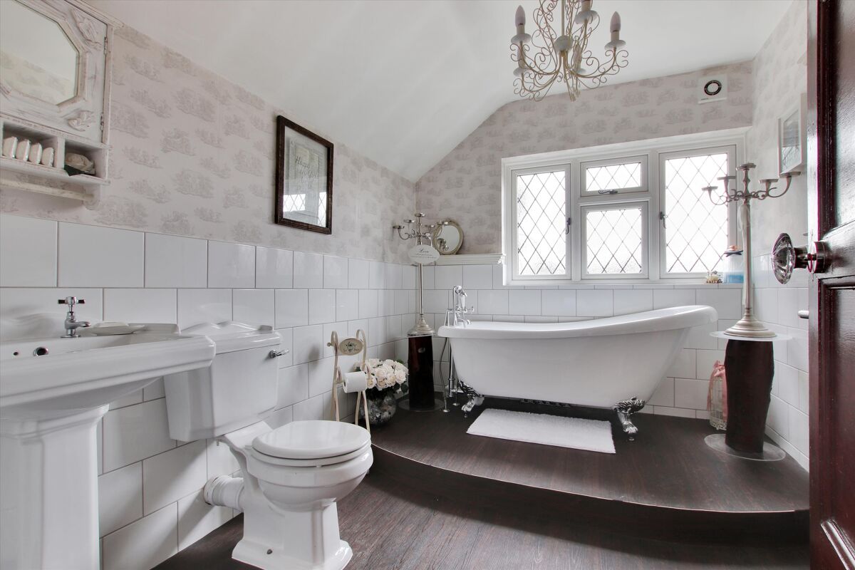 house for sale in The Coach House, Sutton At Hone, Kent, DA4