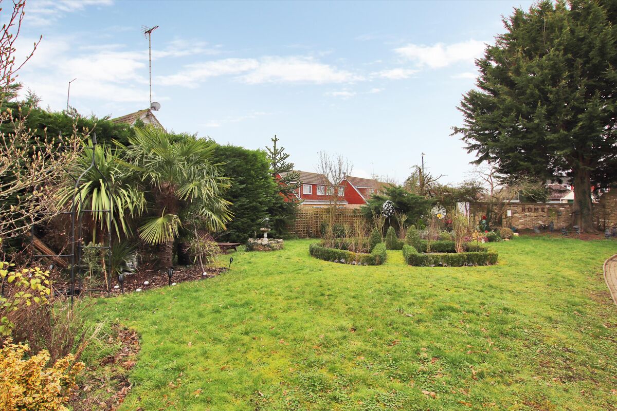 house for sale in The Coach House, Sutton At Hone, Kent, DA4