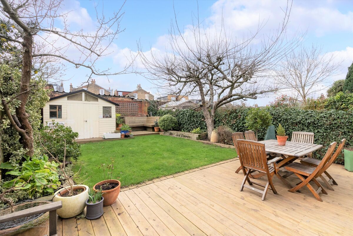 house for sale in Lordship Lane, East Dulwich, London, SE22