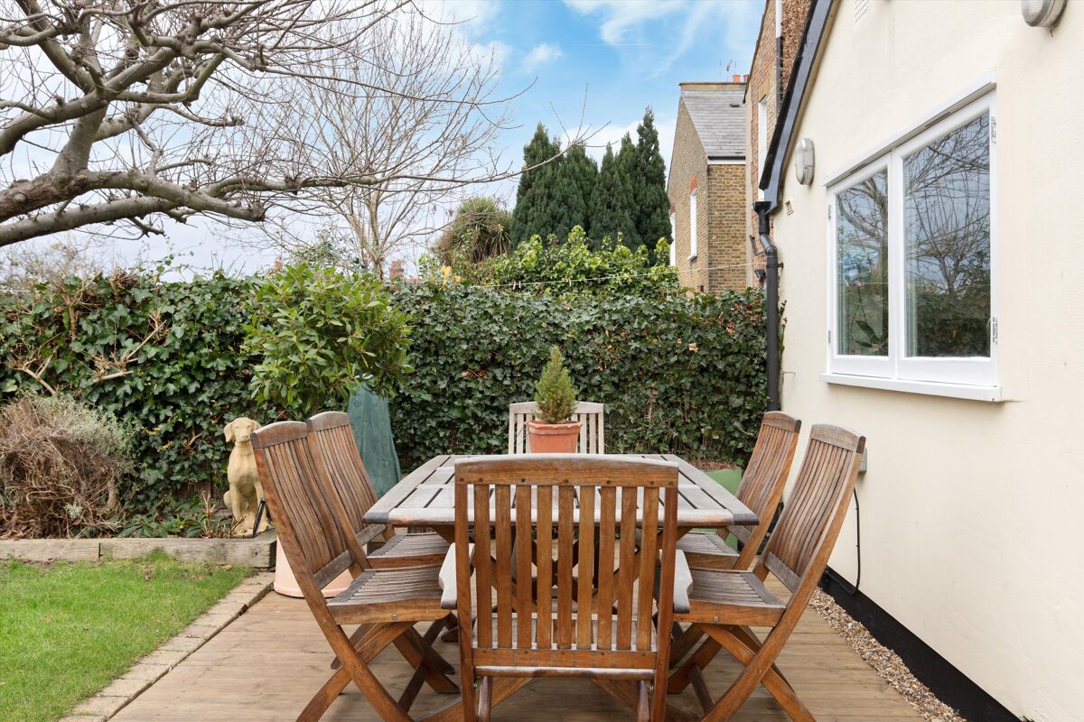 house for sale in Lordship Lane, East Dulwich, London, SE22