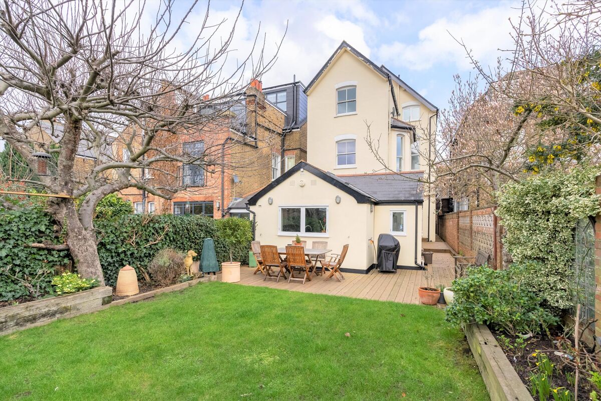 house for sale in Lordship Lane, East Dulwich, London, SE22