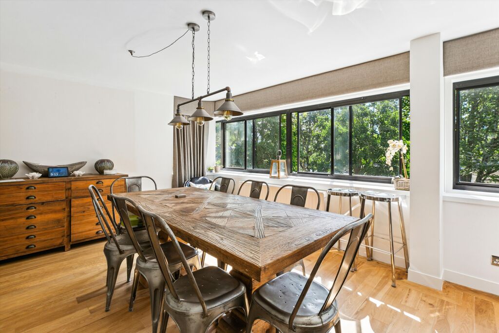 Image of Crown Reach, London, SW1V