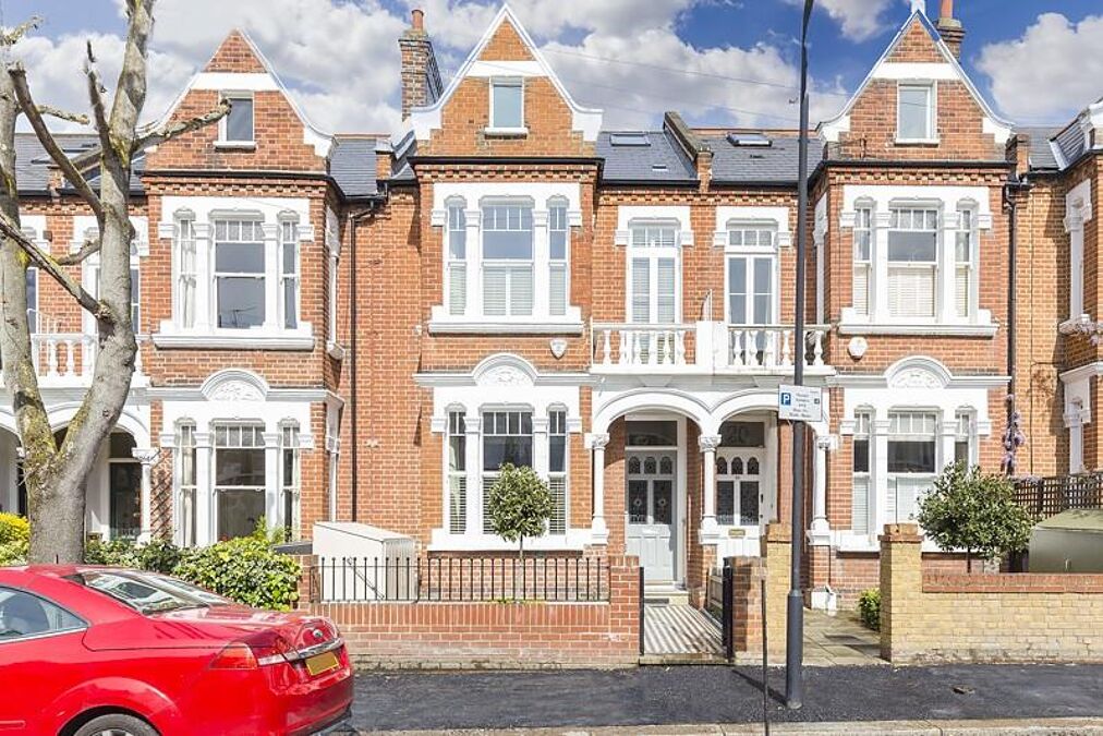 Image of Crescent Lane, London, SW4