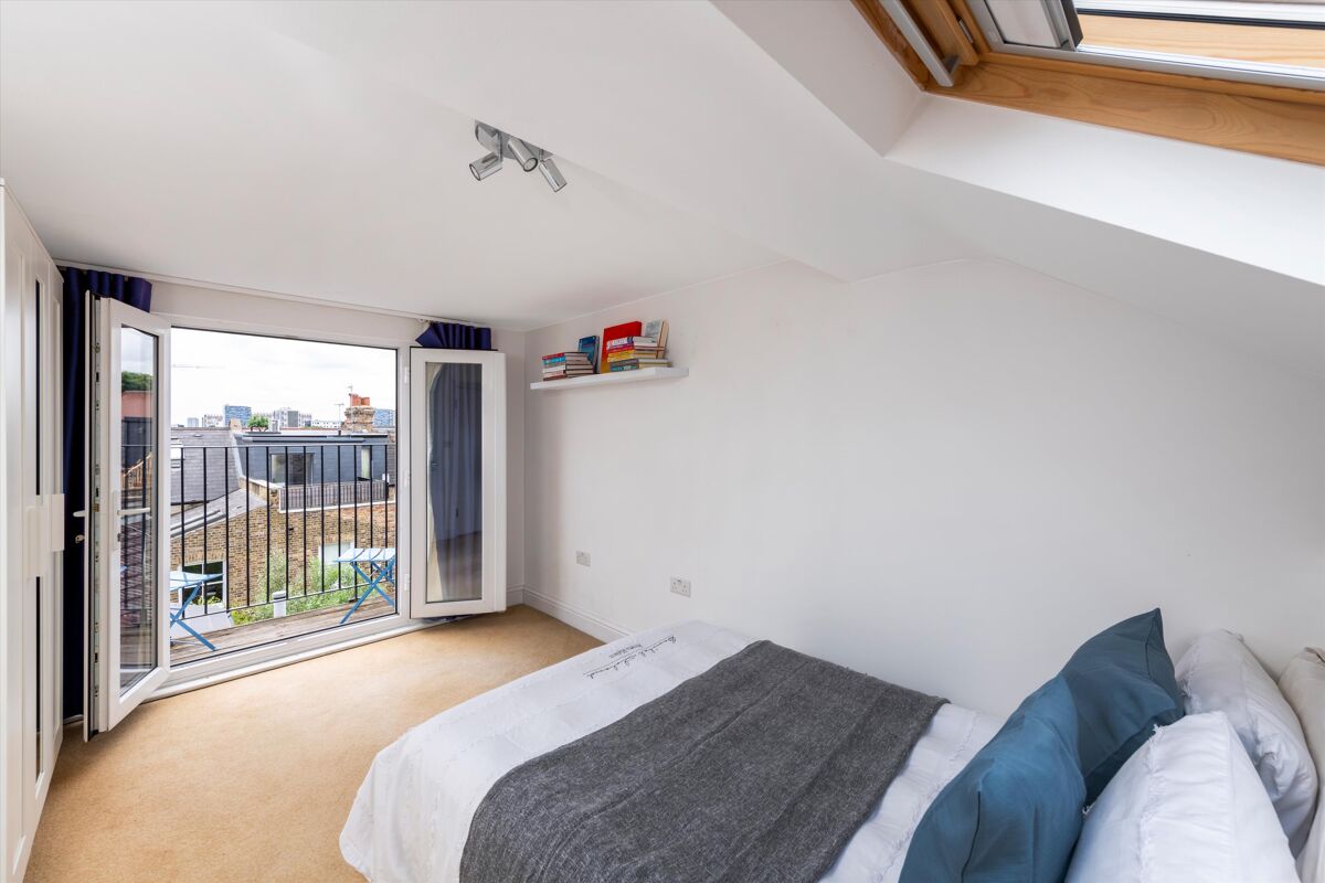 flat for sale in Priory Park Road, London, NW6 POD012209392 Knight