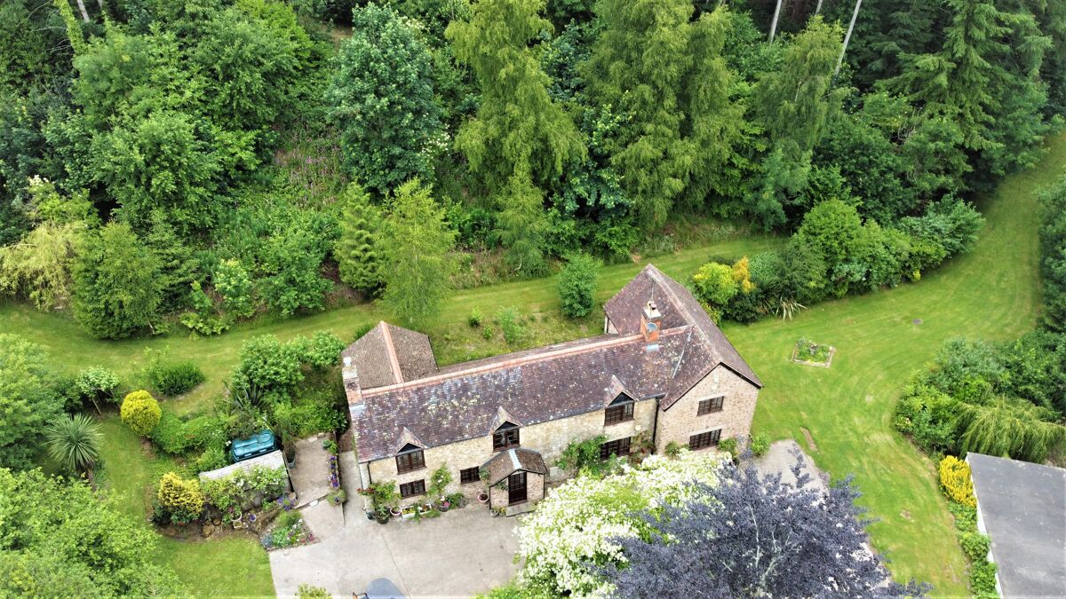 house for sale in Hinders Lane, Huntley, Gloucester, Gloucestershire