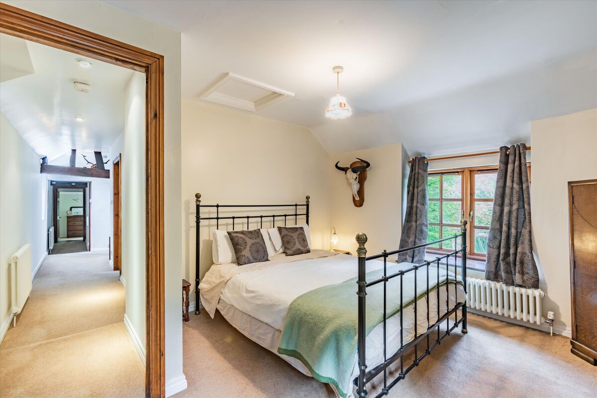 house for sale in Hinders Lane, Huntley, Gloucester, Gloucestershire