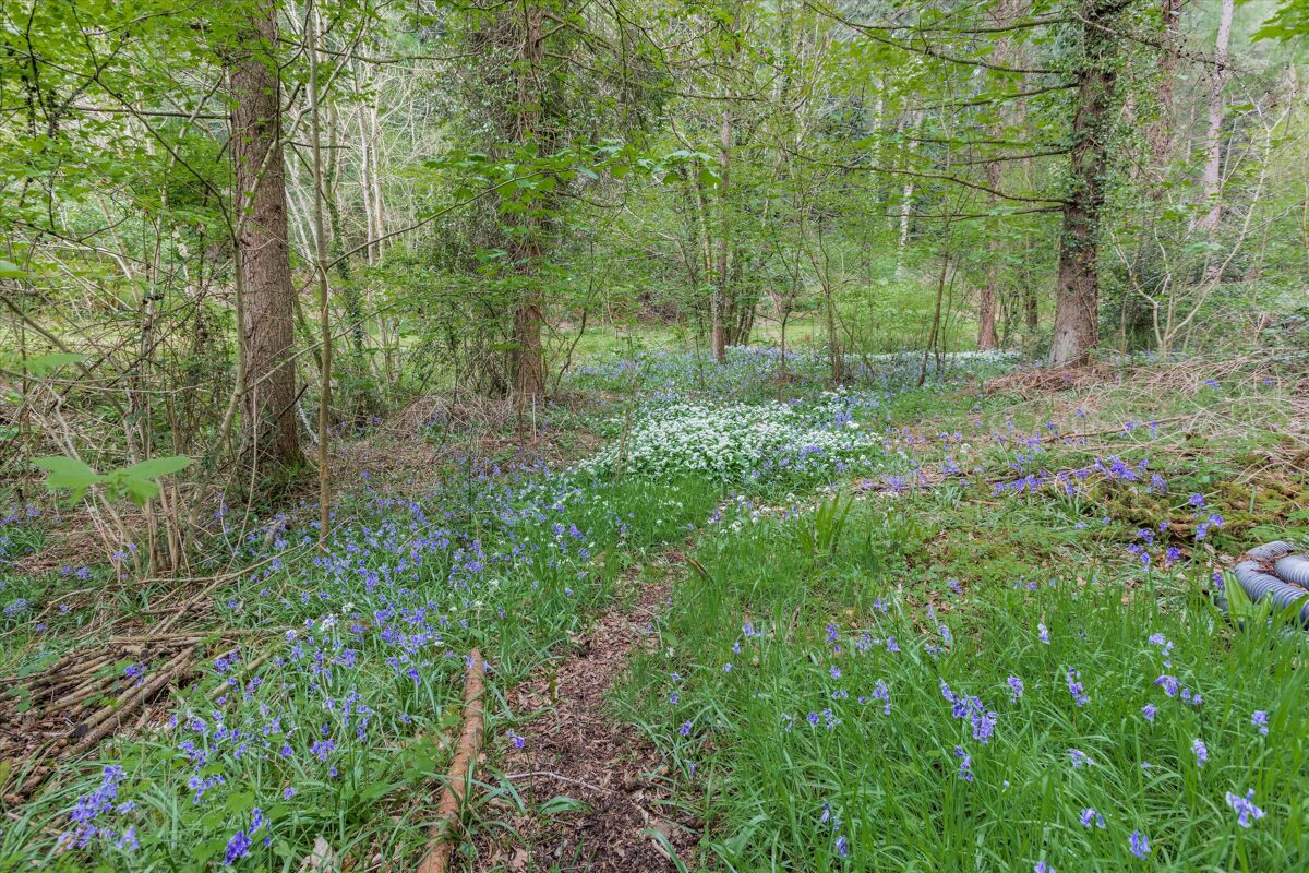 house for sale in Hinders Lane, Huntley, Gloucester, Gloucestershire