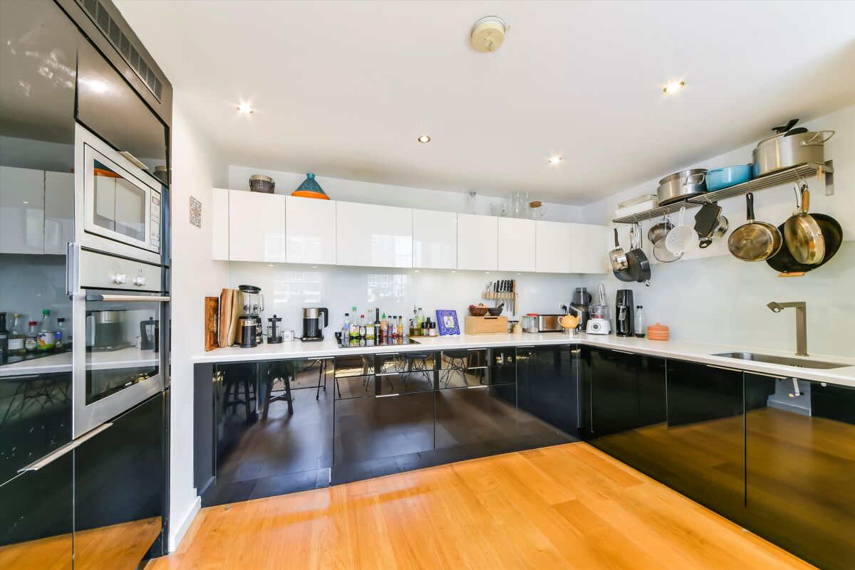 flat to rent in Hornsey Road, London, N7 POD012232881 Knight Frank