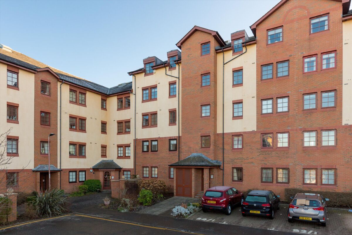 flat for sale in Orchard Brae Avenue, Edinburgh, EH4 POD012234105 Knight Frank