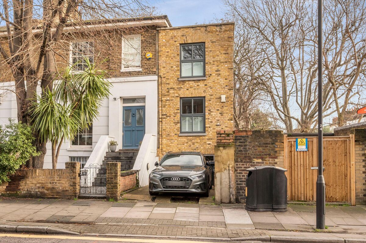for sale in Southgate Road, London, N1 POD012235896