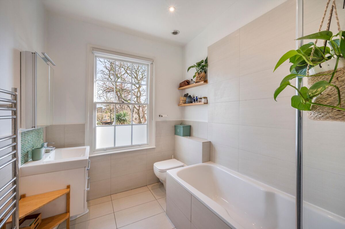 for sale in Southgate Road, London, N1 POD012235896