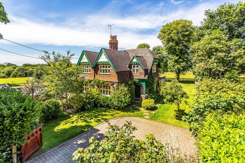 Image of Dog Kennel Green, Ranmore Common, Dorking, Surrey, RH5