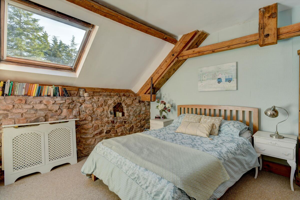 house for sale in Bickleigh, Tiverton, Devon, EX16 POD012243444