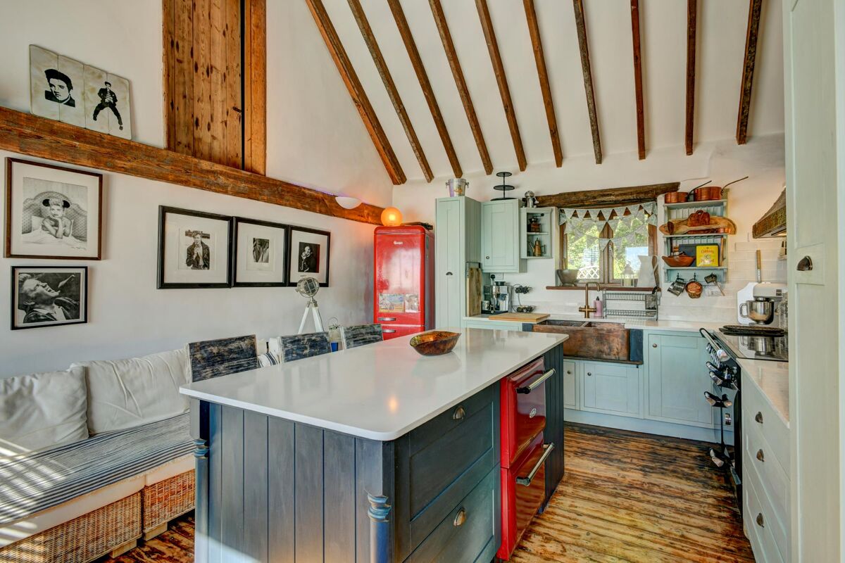 house for sale in Bickleigh, Tiverton, Devon, EX16 POD012243444