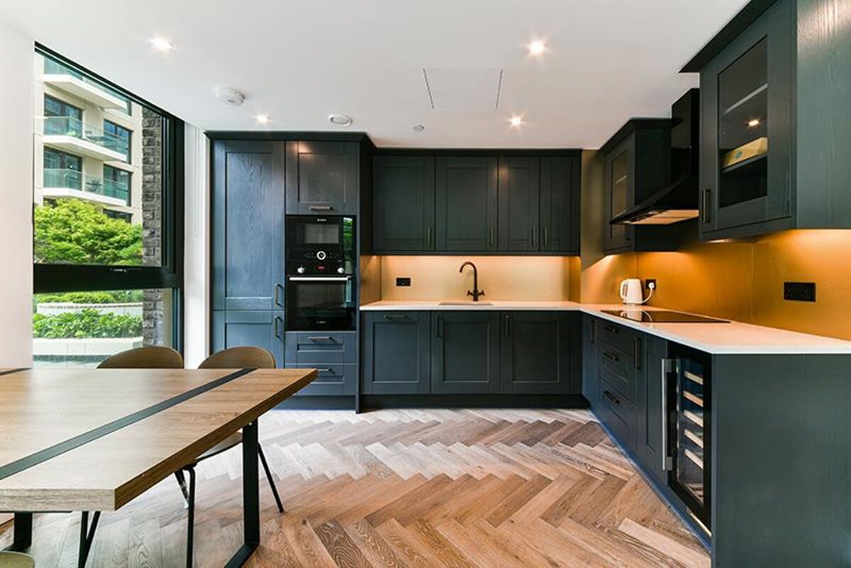 flat to rent in Merino Gardens, London, E1W POD012244966 Knight Frank