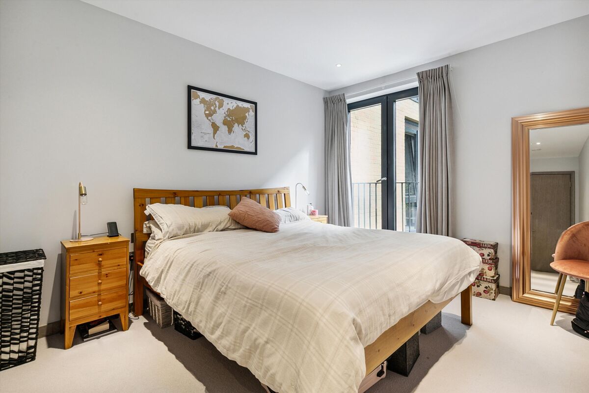 Flat For Sale In Dray House, Ram Quarter, Wandsworth, Sw18 