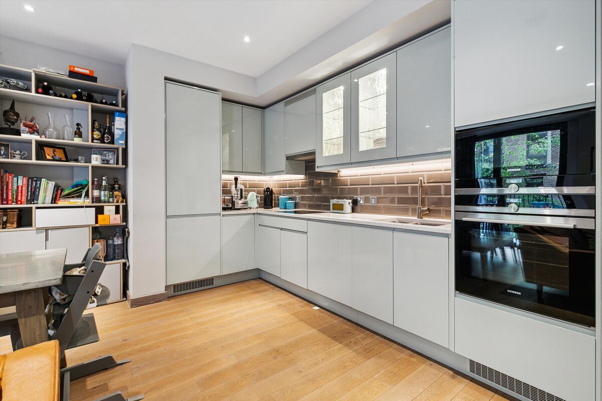 flat for sale in Dray House, Ram Quarter, Wandsworth, SW18