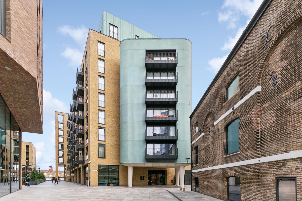 flat for sale in Dray House, Ram Quarter, Wandsworth, SW18
