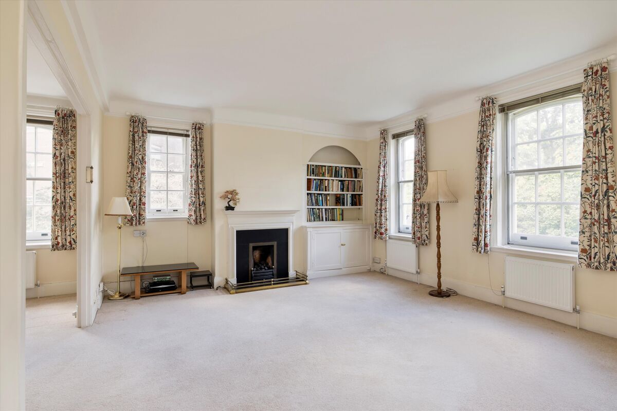 flat for sale in Campden Hill Gate, Duchess of Bedford's Walk, London