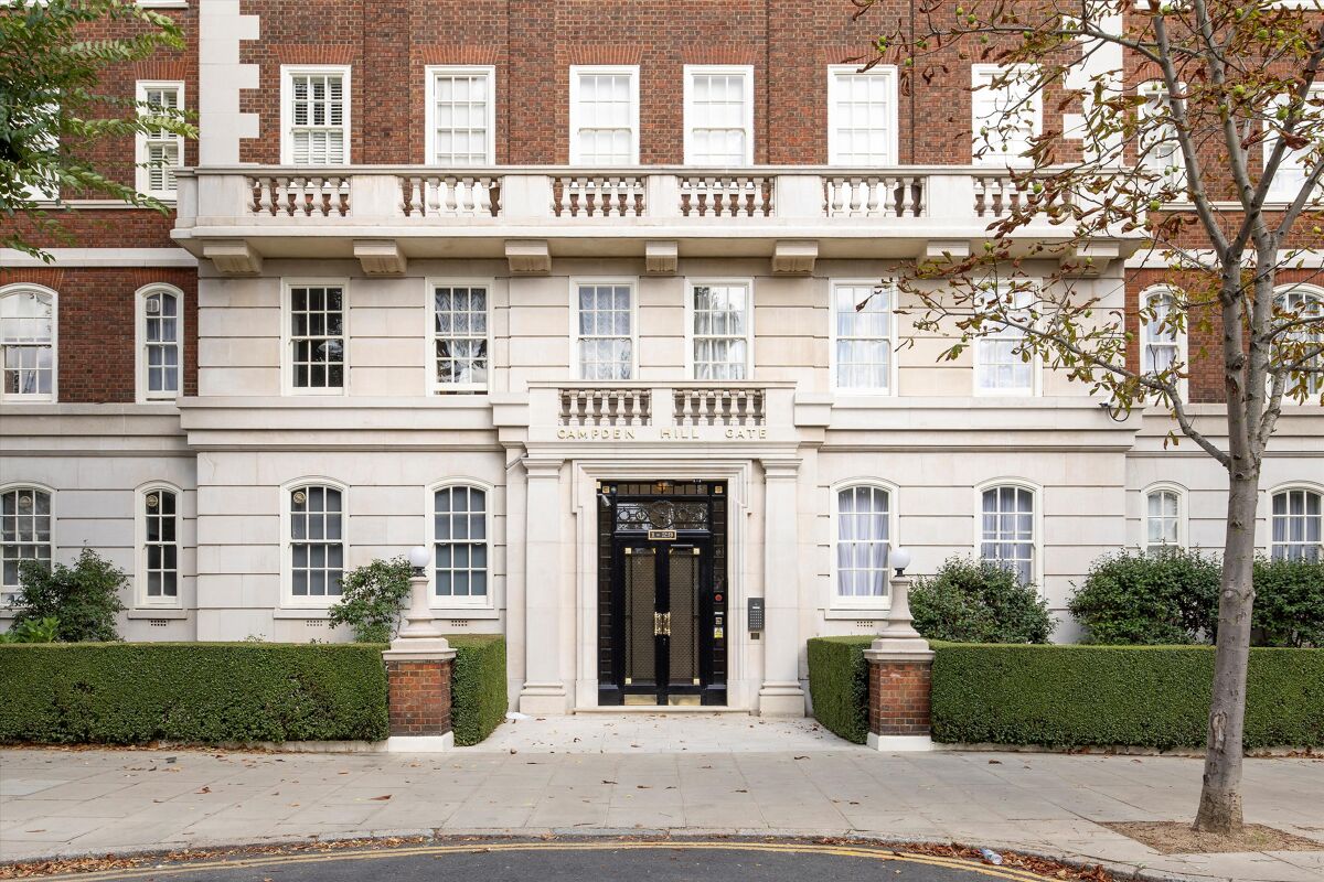 flat for sale in Campden Hill Gate, Duchess of Bedford's Walk, London