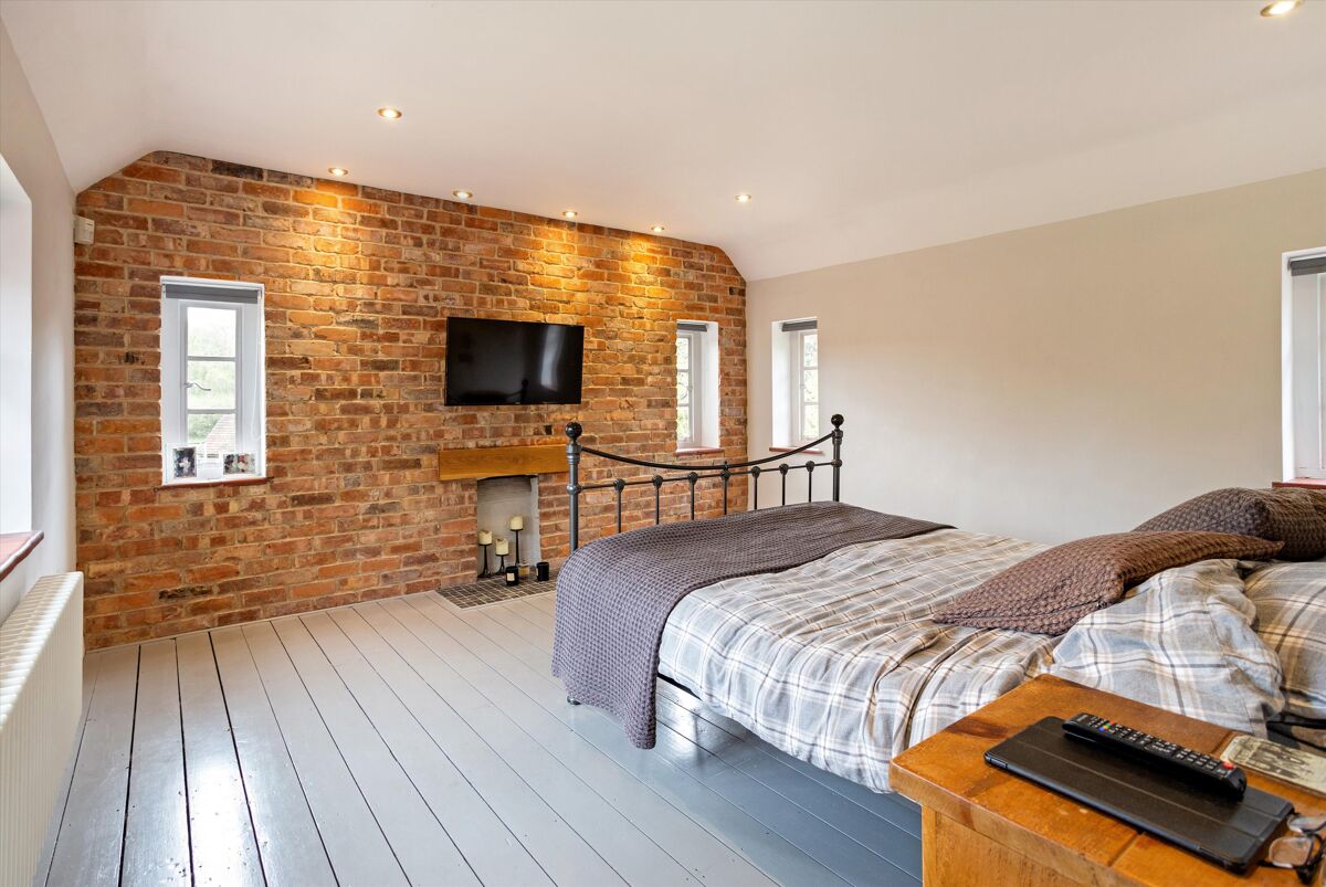 house for sale in Darby Green Lane, Blackwater, Camberley, Hampshire, GU17 POD012257300