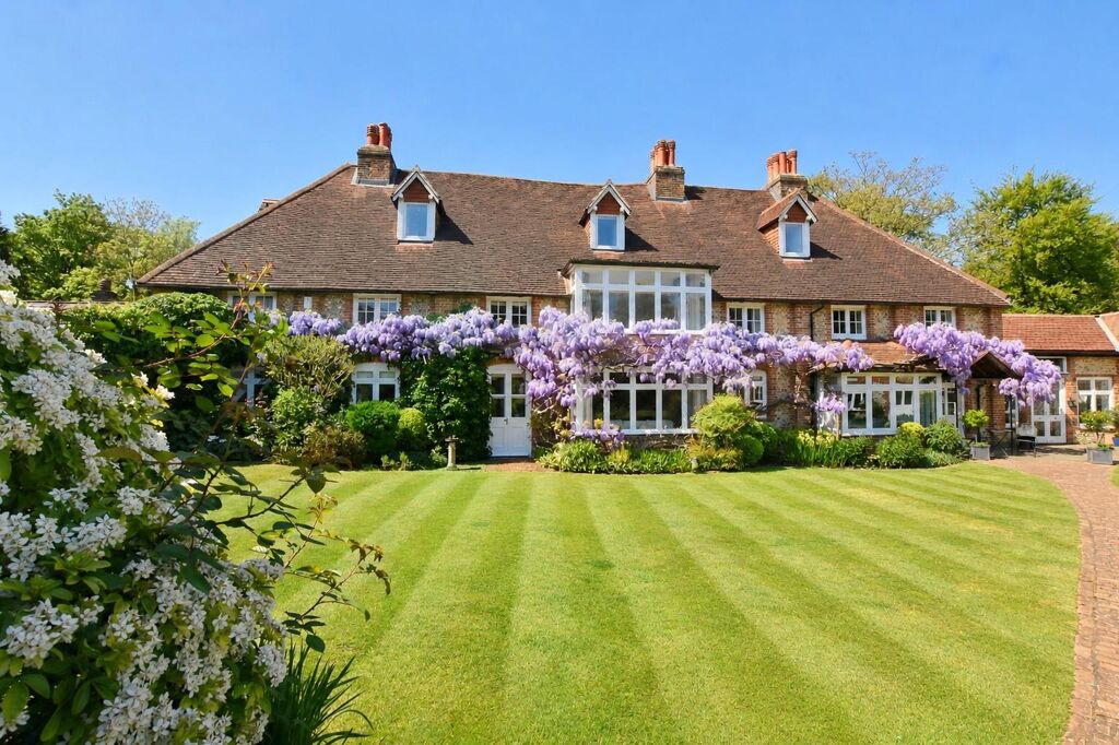 Image of Green Dene, East Horsley, Leatherhead, Surrey, KT24