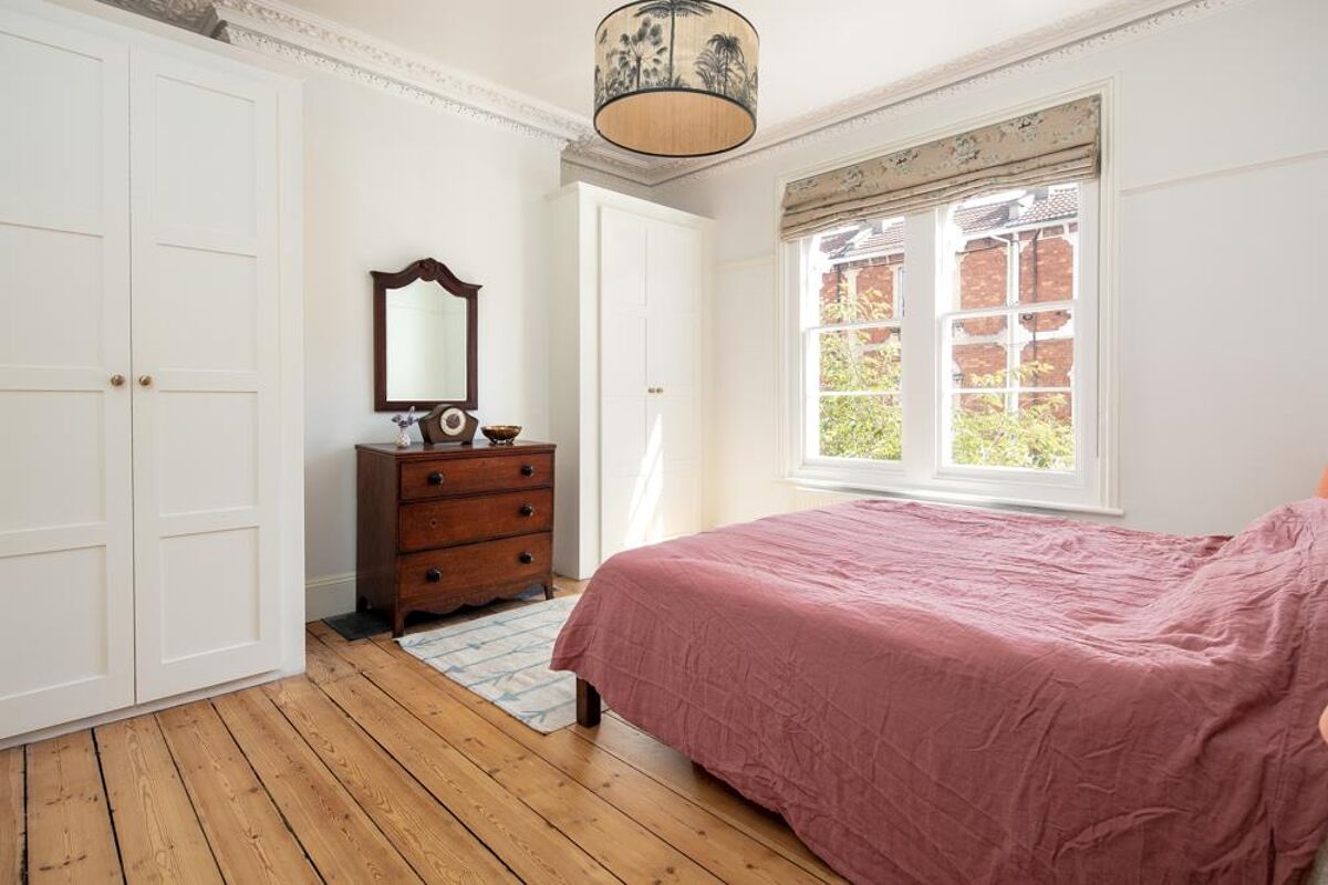 house for sale in Sunningdale, Bristol, BS8 POD012280831 Knight Frank