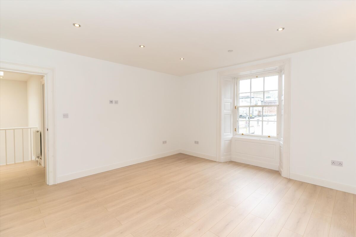 flat for sale in Frederick Street, Edinburgh, EH2 POD012291838