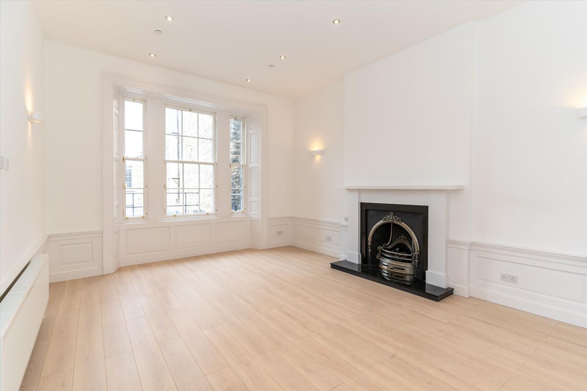 flat for sale in Frederick Street, Edinburgh, EH2 POD012291838