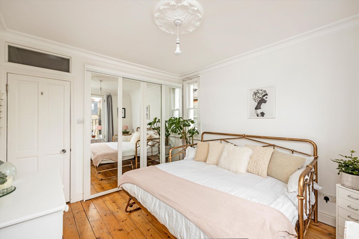 house for sale in Leighton Gardens, Kensal Rise, London, NW10