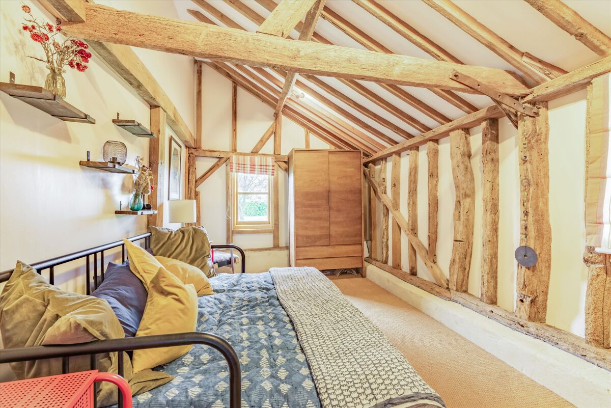 house for sale in Rockwell End, Hambleden, HenleyonThames, Buckinghamshire, RG9 POD012295318